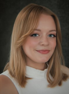 Queen of To Do team member - Lara W.-1