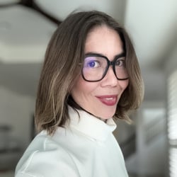 Queen of To Do team member Beatriz D.