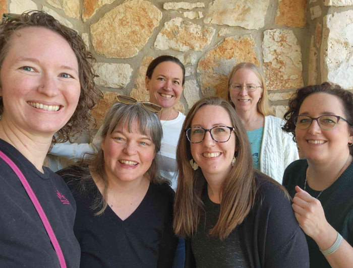 Queen of To Do team - clockwise from left: Kate, Stacy, Lisa, Heather, Kiara, Betsie